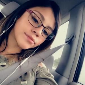 Meet your Posher, Leticia